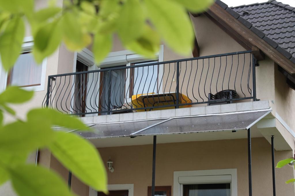 Marta Apartman Balatonalmadi Exterior photo